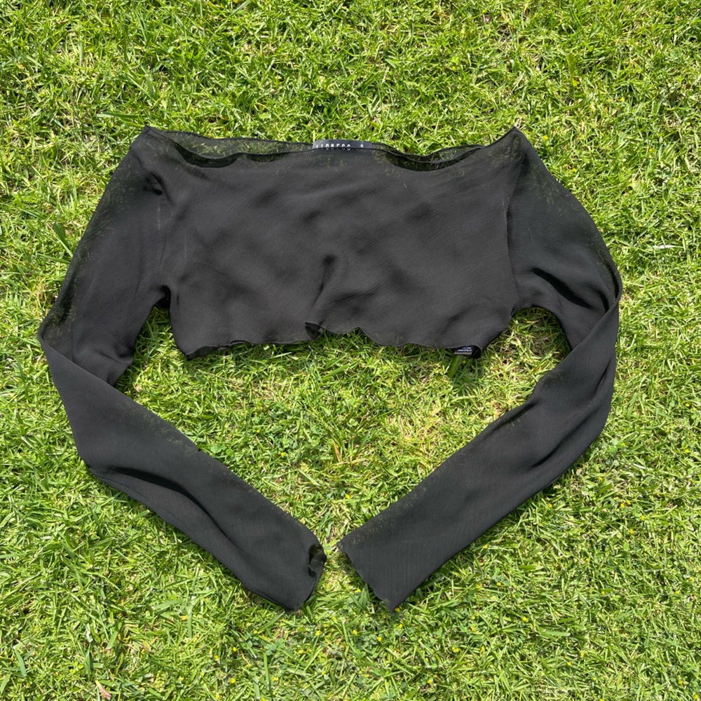 Lioness Black Long Sleeve Crop Top